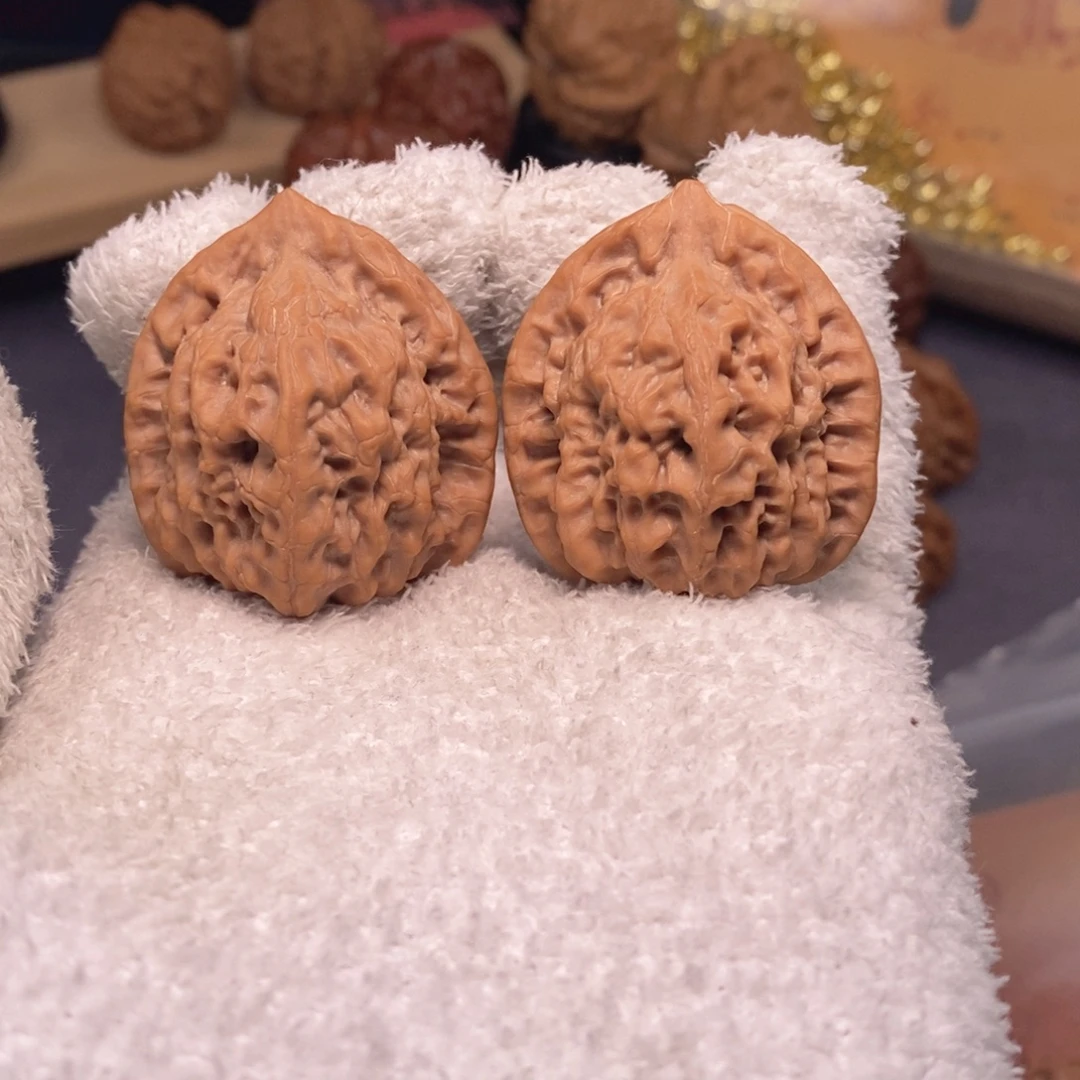 把件文玩核桃走色漂亮系列36尺挂月峰佛肚F361