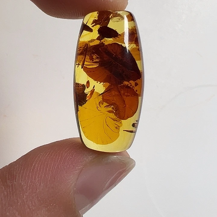 琥珀（花珀）颈饰未镶嵌
