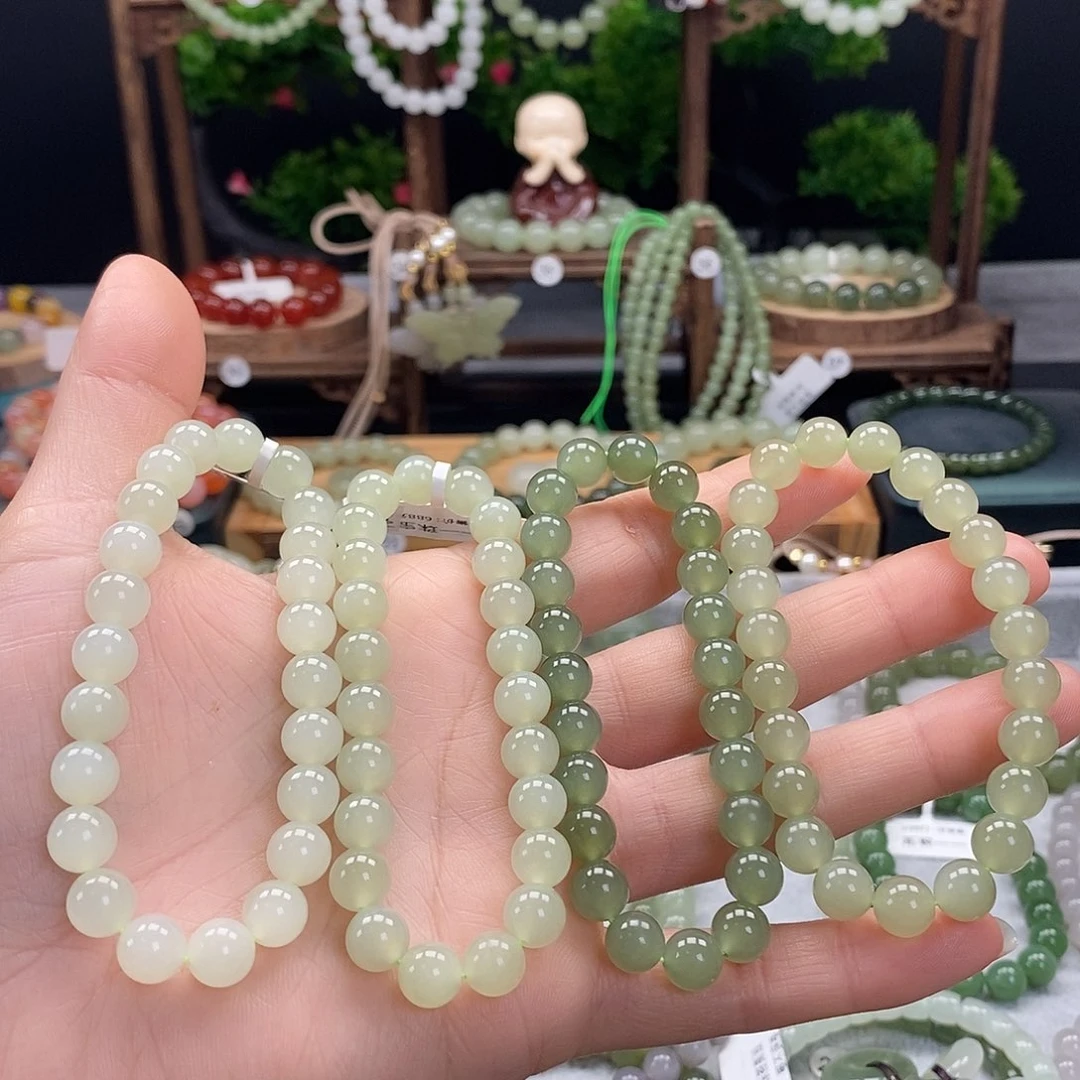 和田玉手链未镶嵌货中 多样性发一