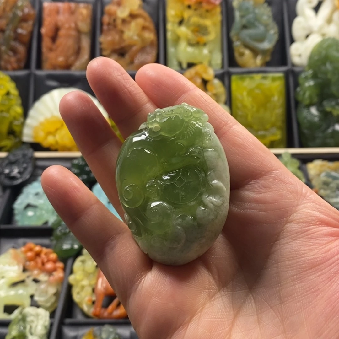 蛇纹石玉合金颈饰