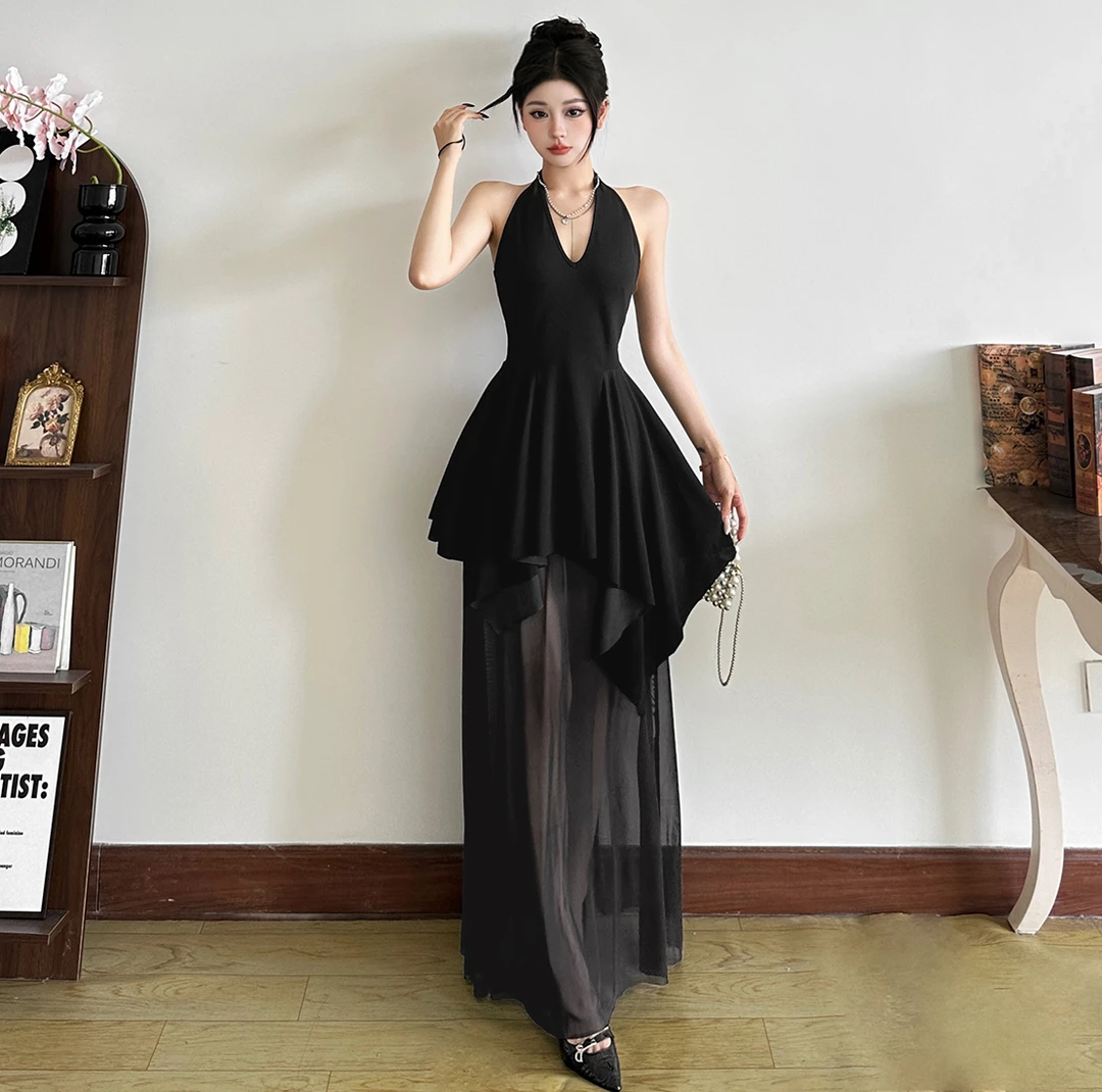 Malou 优雅不规则小众V领收腰连衣裙女 法式性感吊带裙K25D72379