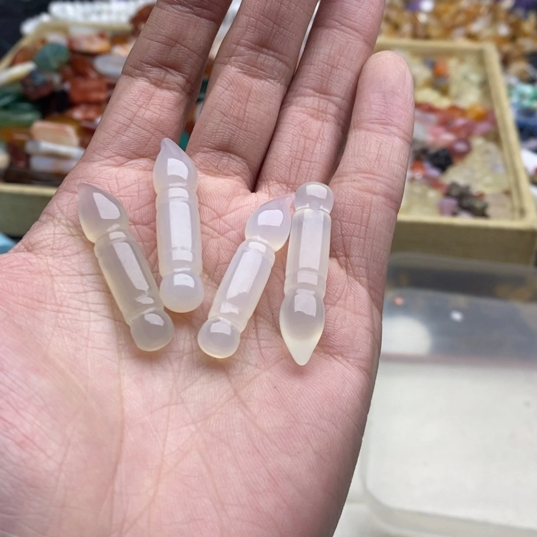 玛瑙/玉髓未镶嵌珠宝半成品一个天然白玛瑙毛笔B437