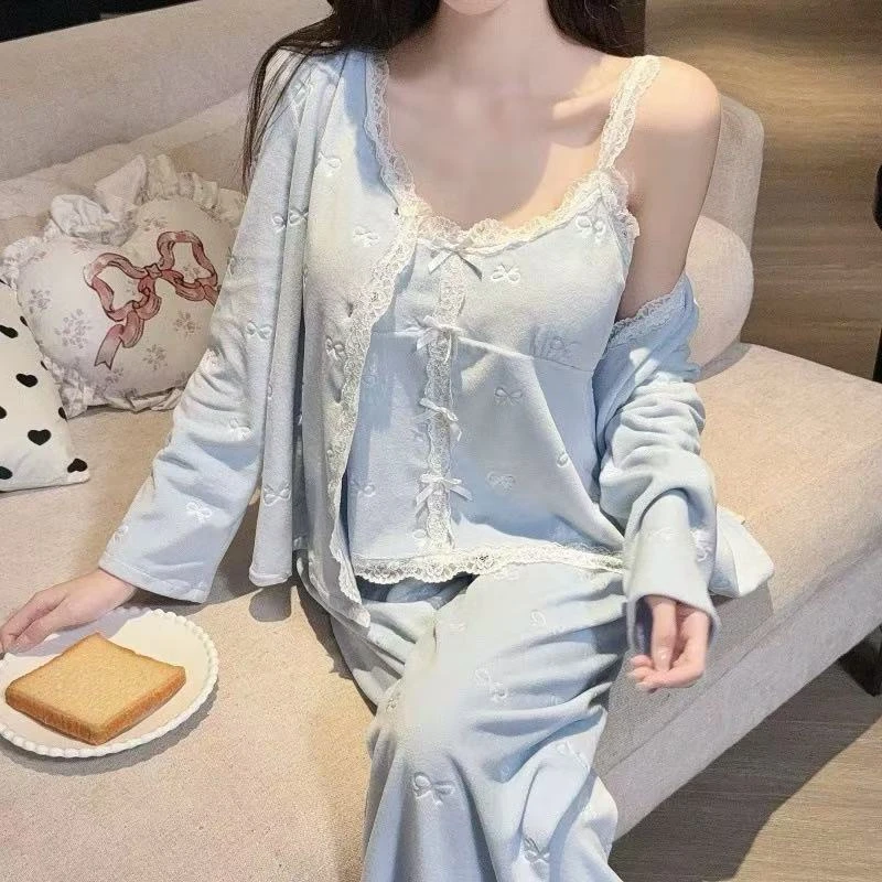 秋冬加绒蝴蝶结压花长袖吊带三件套带杯垫舒适保暖纯欲女睡衣2683