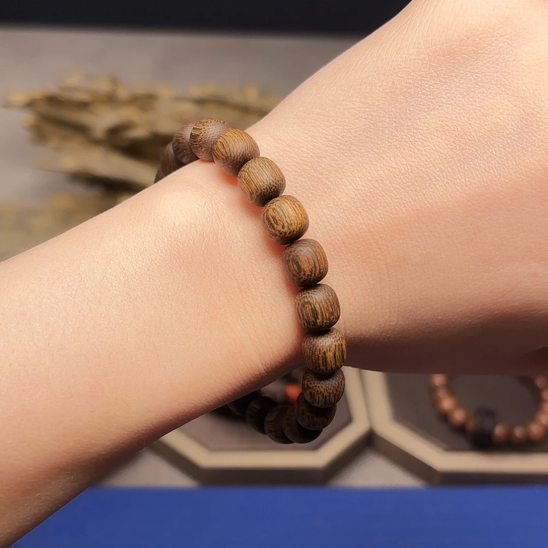 手串沉香越南芽庄黑土沉香0.8单圈