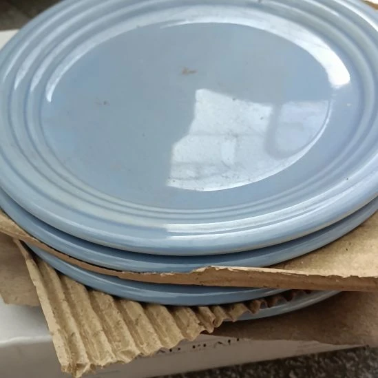 瓷片陶瓷盤子碗啥都有