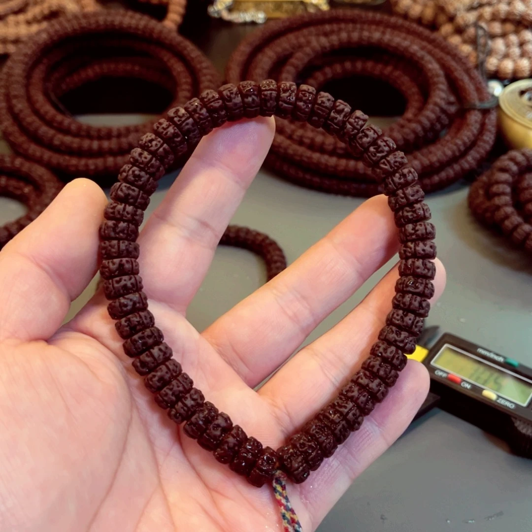 金刚菩提手串10.5薄切纯血老树王手持