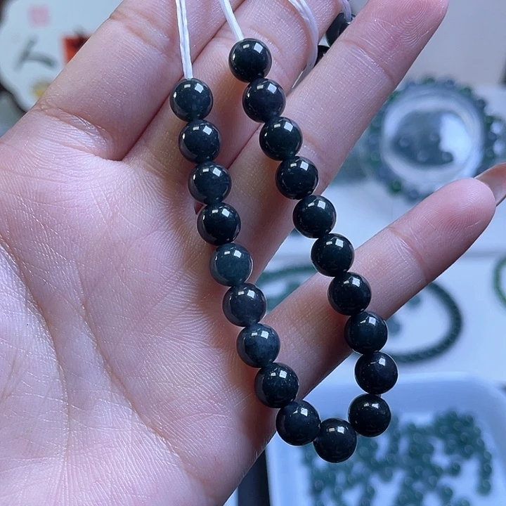 翡翠散珠7mm左右乌鸡翡翠珠子20颗