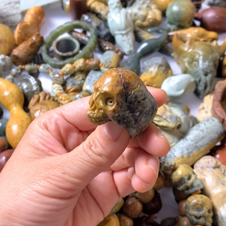 岫岩河磨玉（透闪石质玉）未镶嵌笔搁