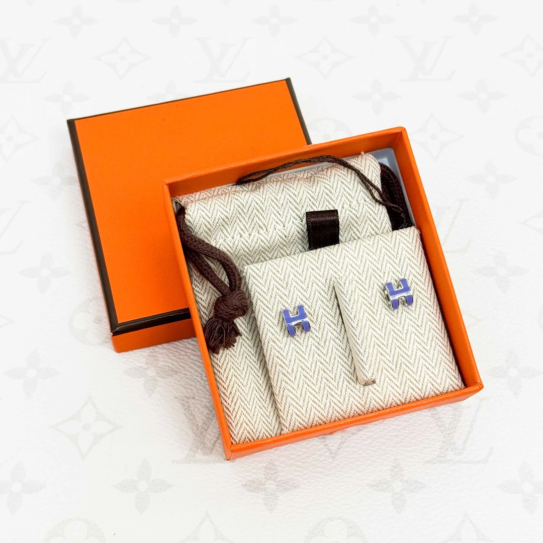 99新 Hermes/爱马仕  mini pop耳钉，紫色