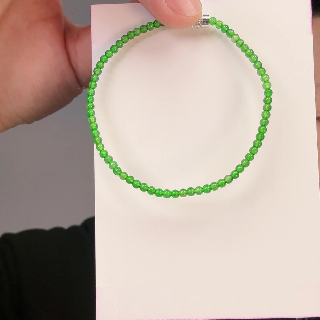 翡翠颈饰未镶嵌一件