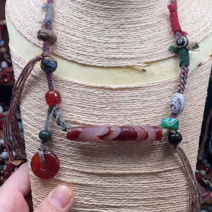 玛瑙/玉髓颈饰未镶嵌