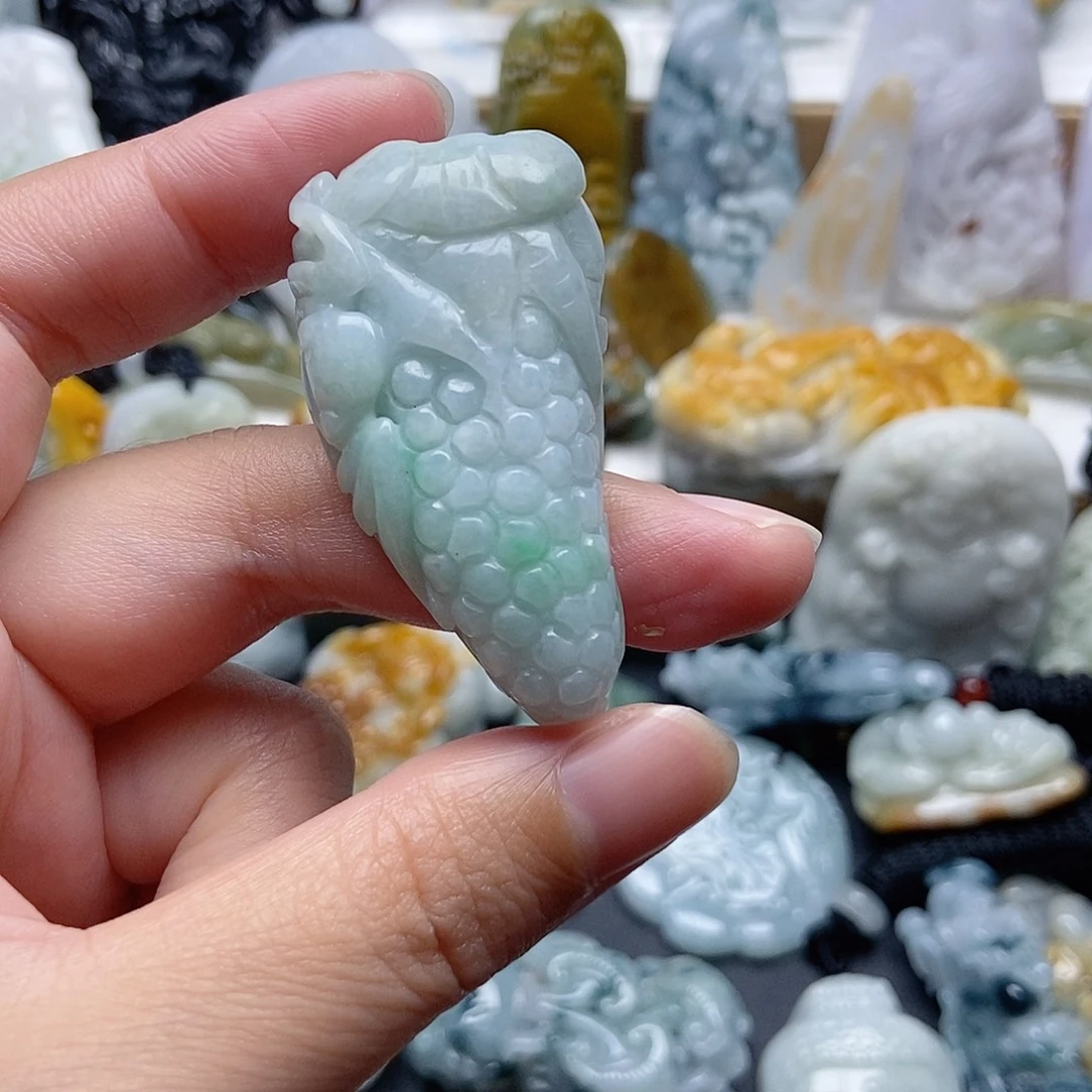 翡翠未镶嵌颈饰翡翠