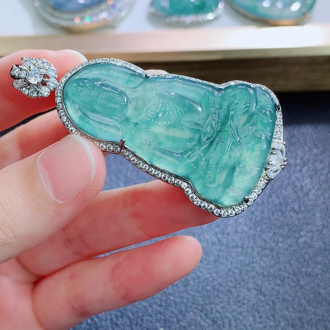 翡翠未镶嵌颈饰翡翠