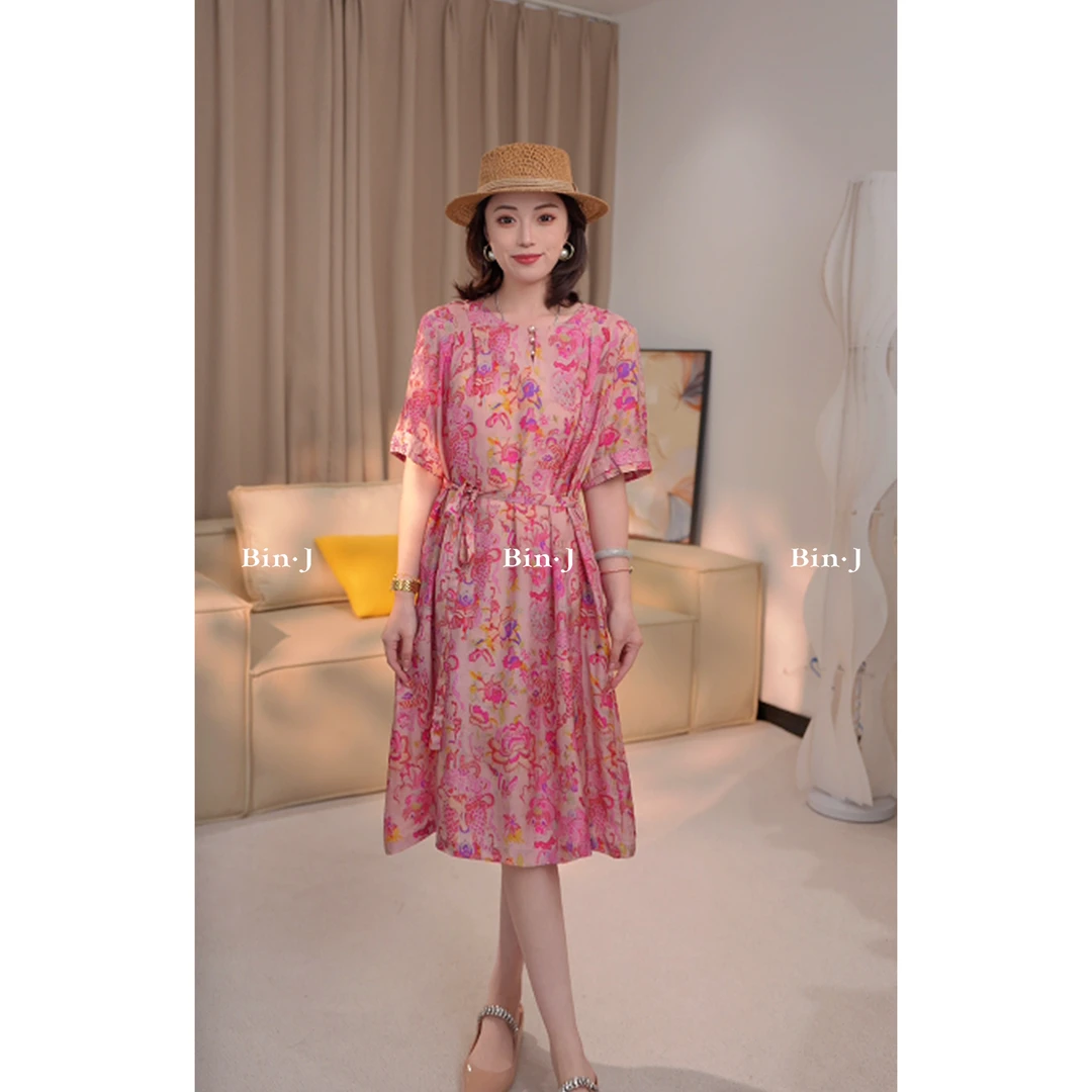 BinJie“ 叠珠映暖”2025夏季新款圆领高级气质百搭连衣裙LYQ25503