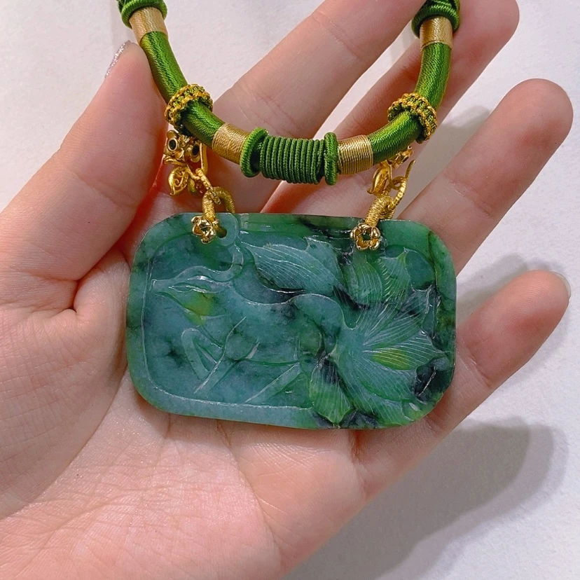 【闪购商品】翡翠未镶嵌颈饰吊坠