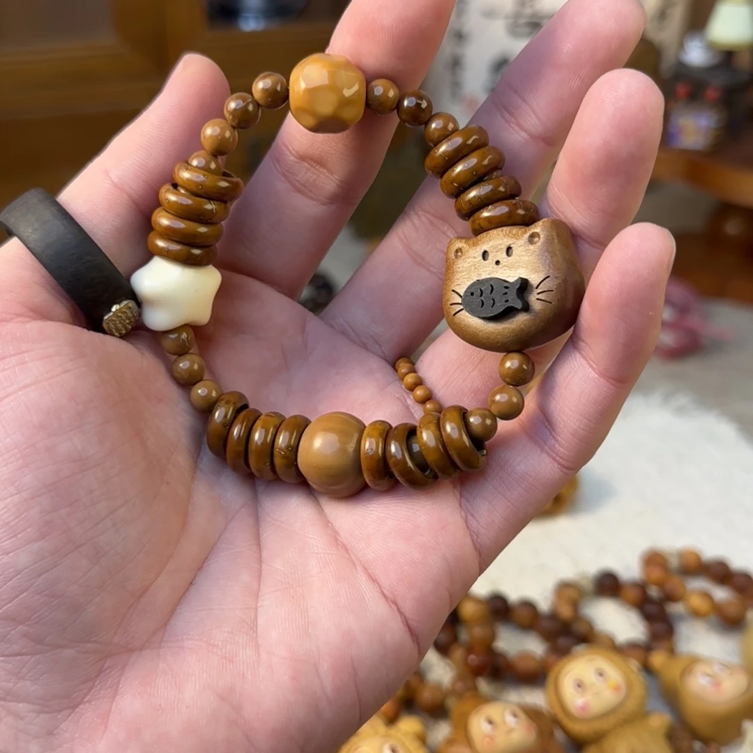 非洲檀香无事牌猫吃鱼钱串子