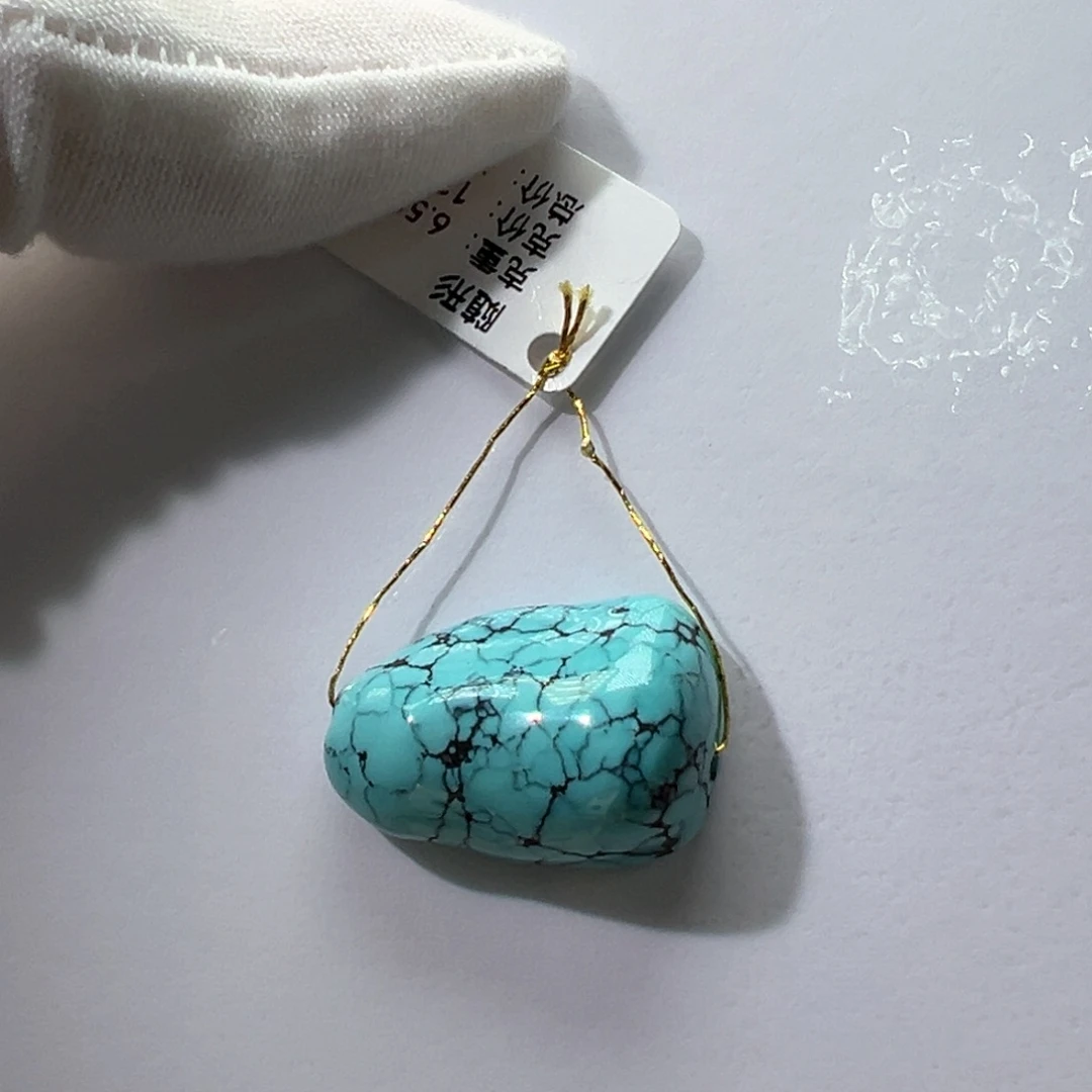 绿松石未镶嵌挂件