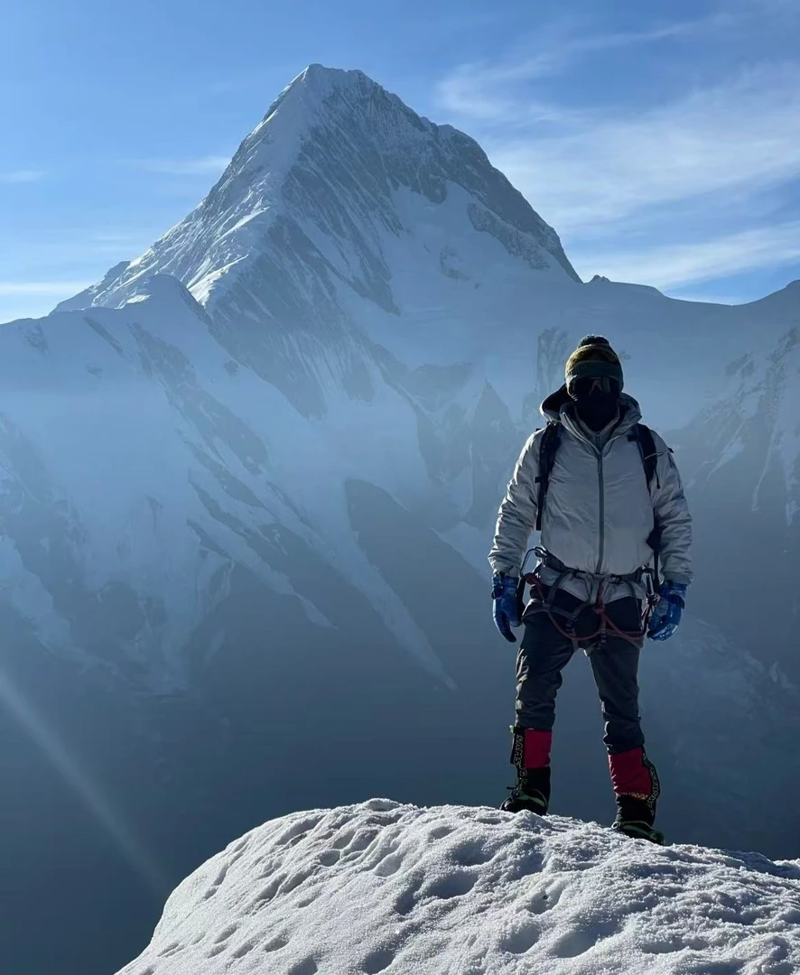 防水防风男女同款休闲加厚鹅绒服mc
