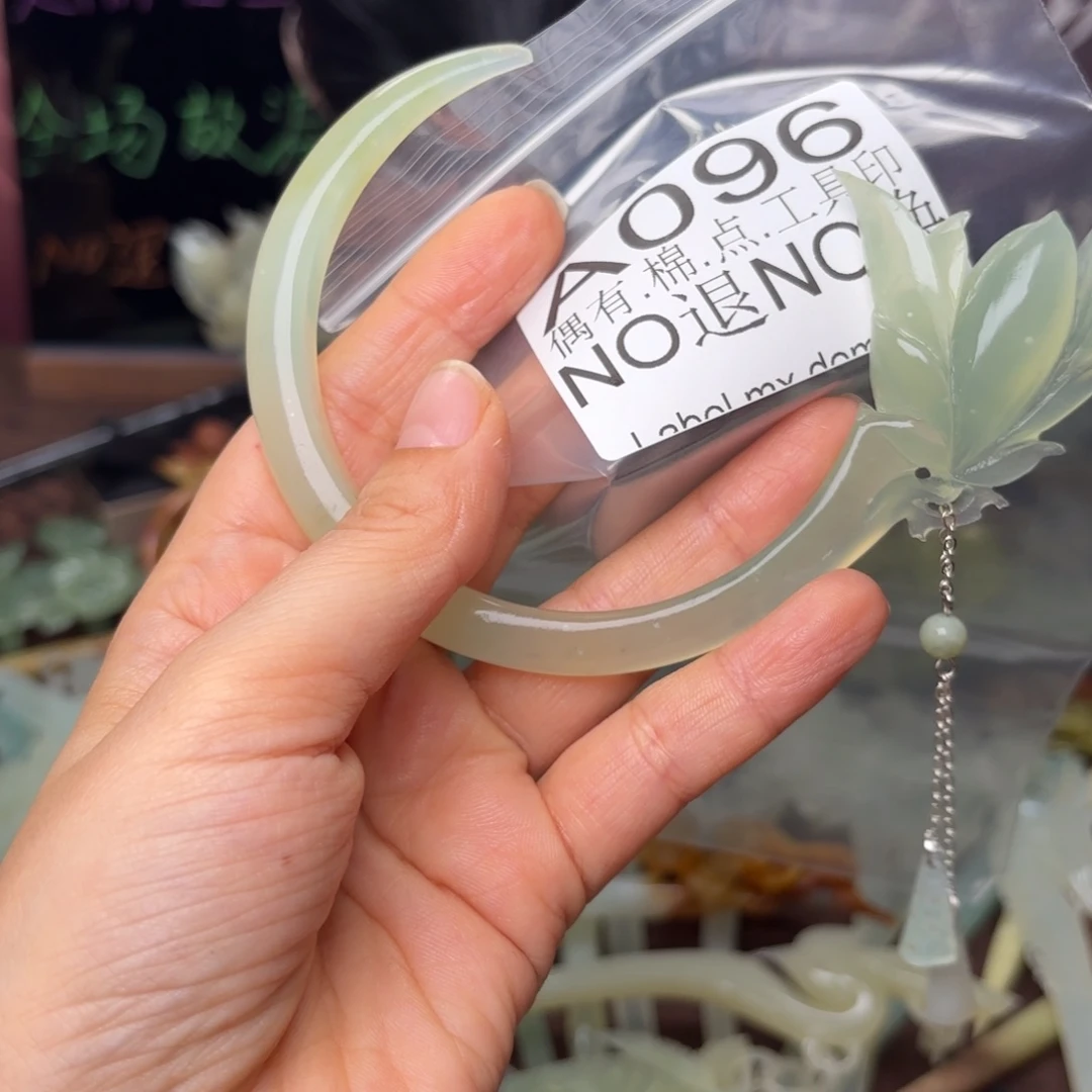 S***F蛇纹石玉合金发饰