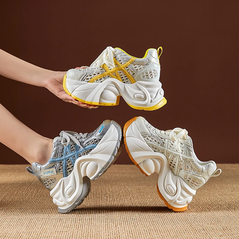 增高厚底8-10cm镂空编织老爹鞋女2025夏季新款小个子时尚运动凉鞋
