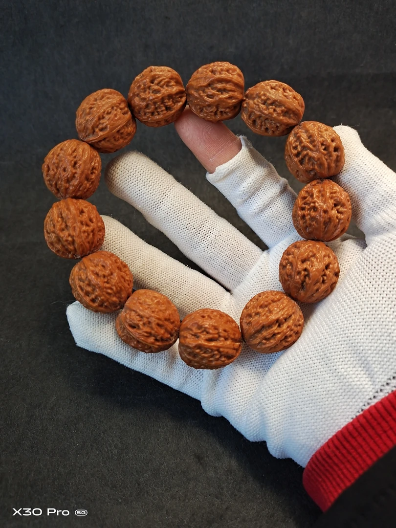 20mm珊瑚纹京八棱文玩核桃京八棱手串手串