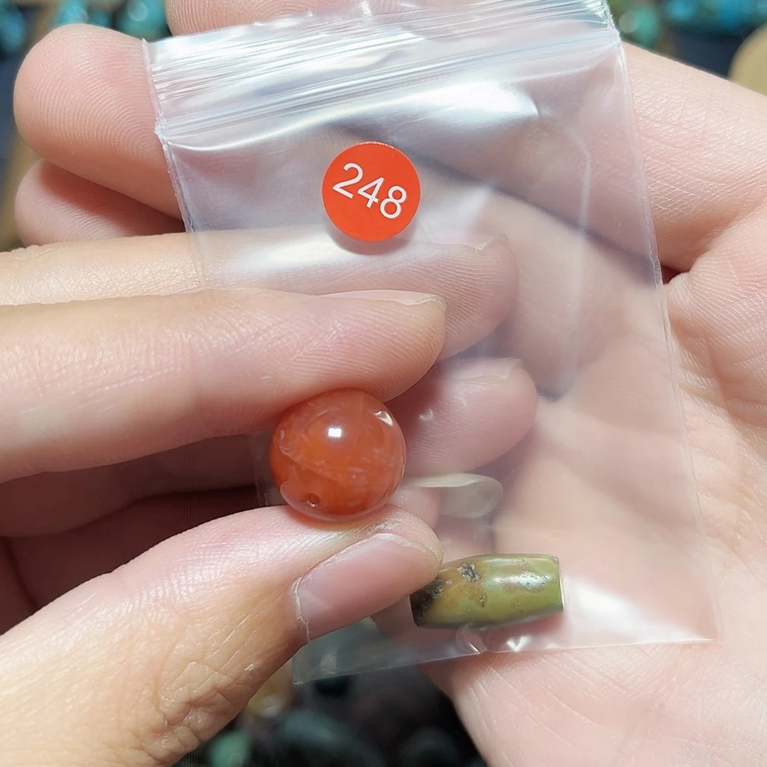 暖***)玛瑙/玉髓未镶嵌圆珠桶珠老型手串！！