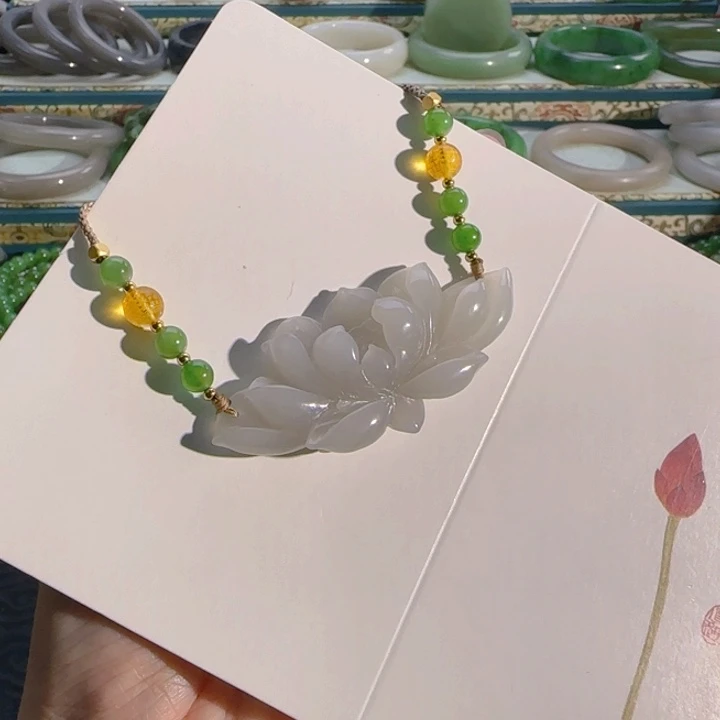 颈饰未镶嵌和田玉冰紫莲花