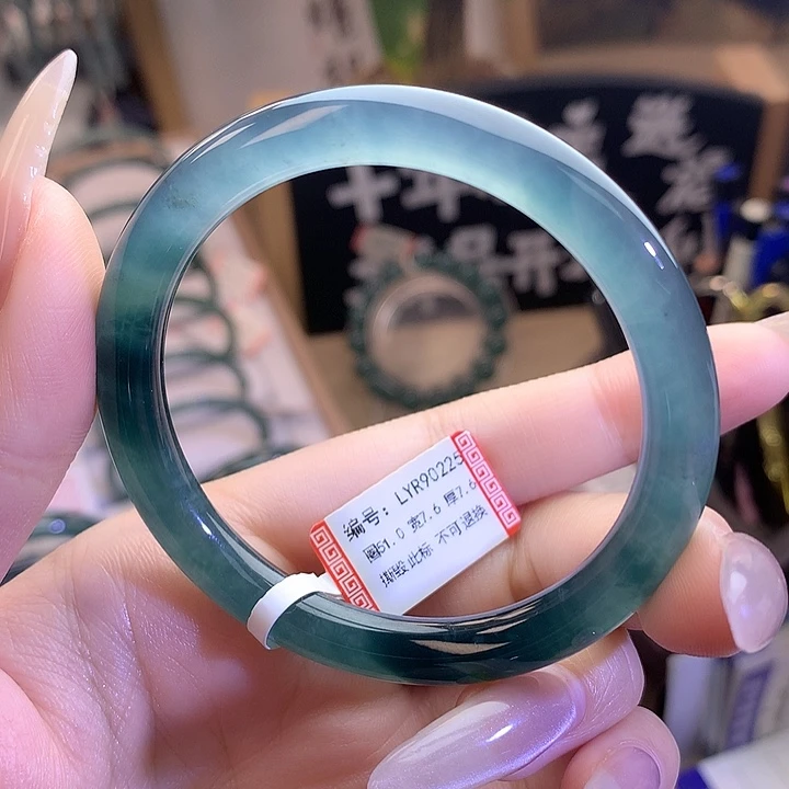 翡翠未镶嵌手镯5152