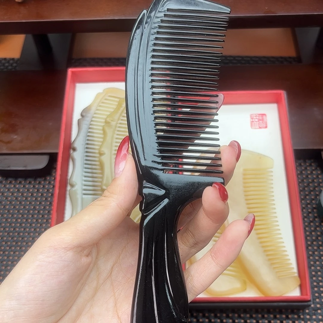 手工制作纯牛角梳子