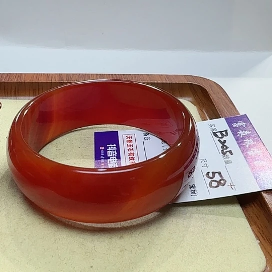 玛瑙/玉髓手镯未镶嵌凤****）