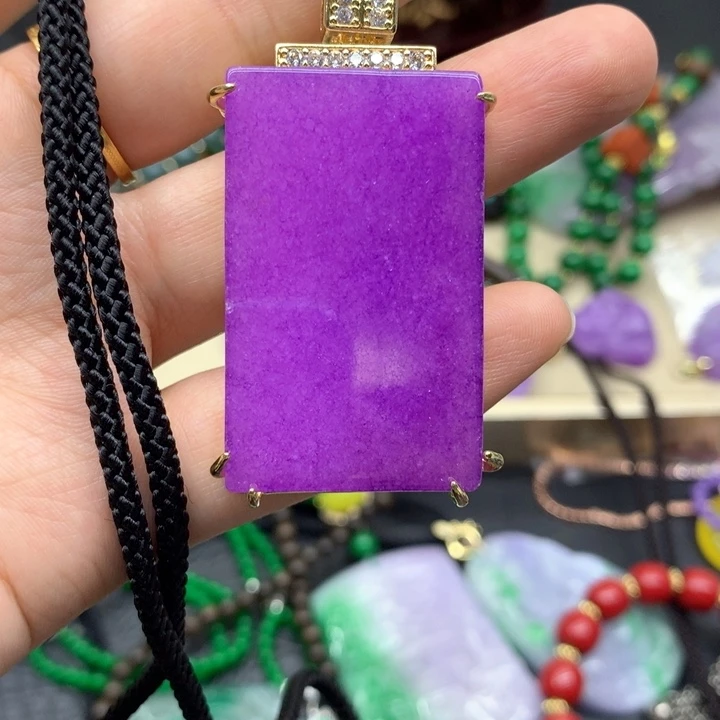 高端大气上档次吊坠