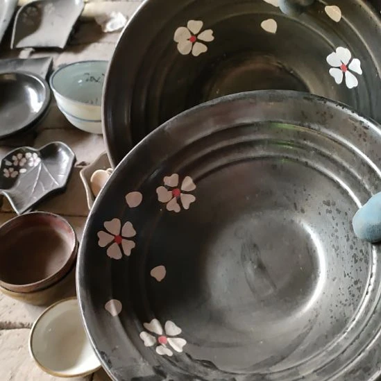 陶瓷粗瓷黑色花大碗高足碗两支