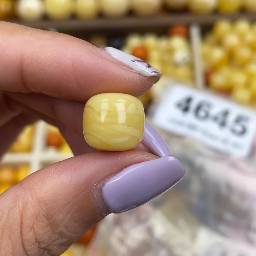 未镶嵌蜜蜡珠宝奇石12.6