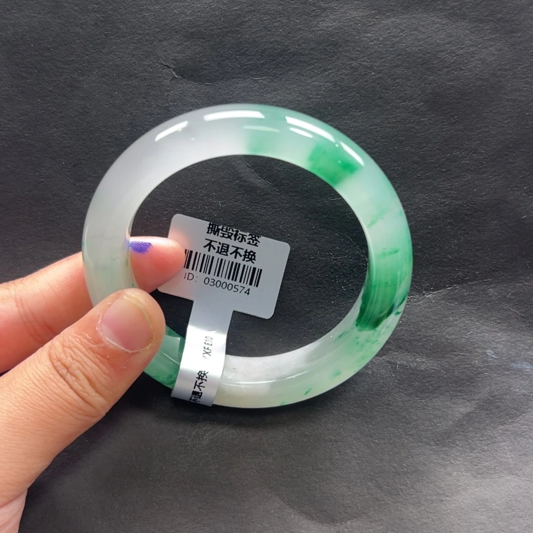 未镶嵌手镯石英质玉+小涵55.3