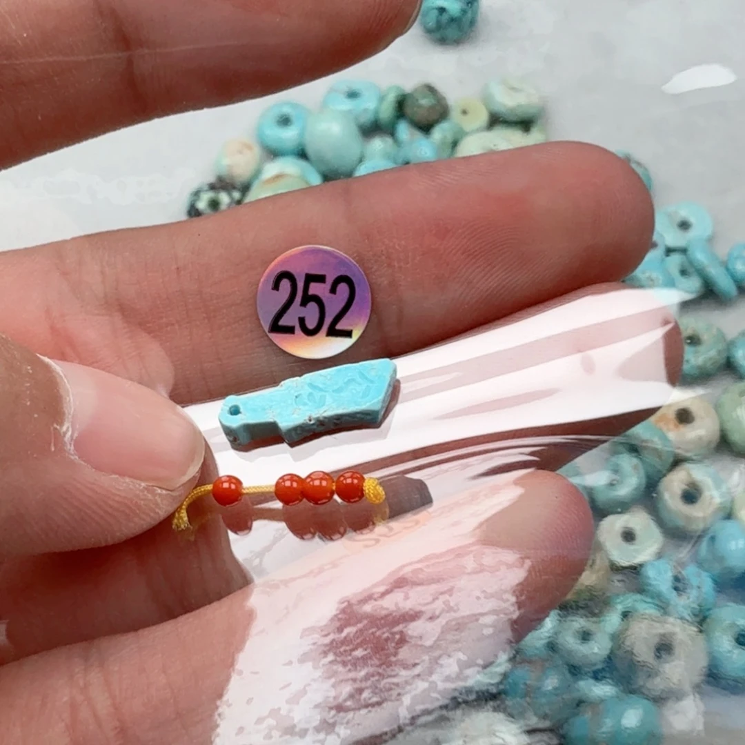 南红玛瑙未镶嵌珠宝奇石