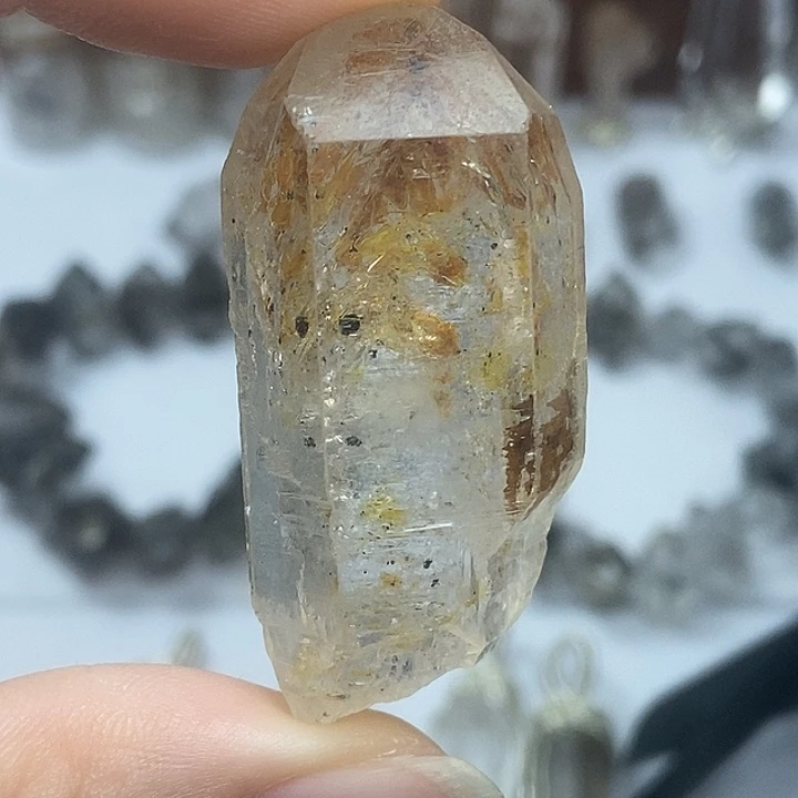 颈饰未镶嵌水晶玻璃体满油