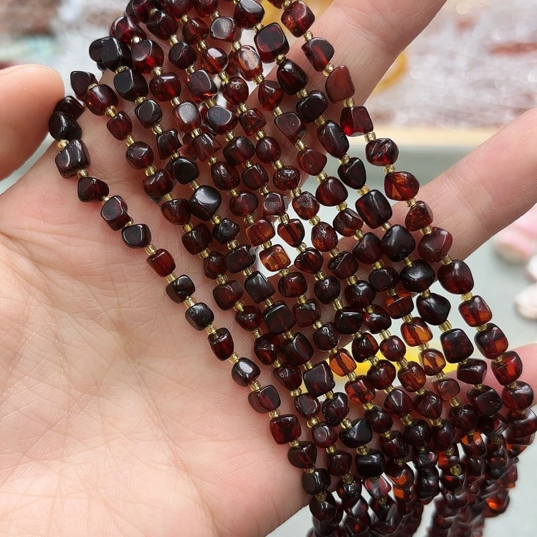玛瑙/玉髓未镶嵌珠宝半成品4-6血珀随行一条