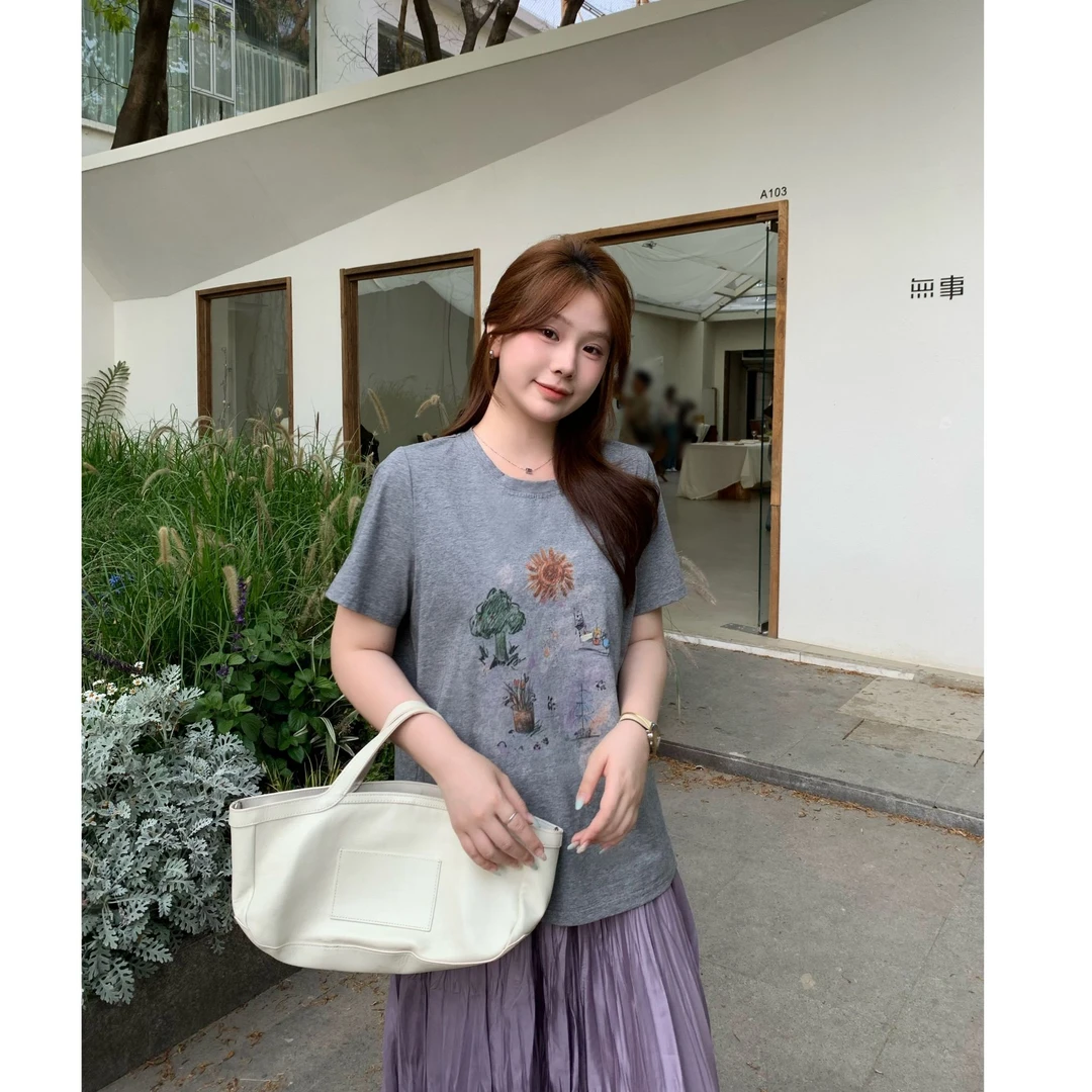 现货大婉酱微胖定制复古喷漆T恤夏季休闲设计感小众圆领上衣9020D