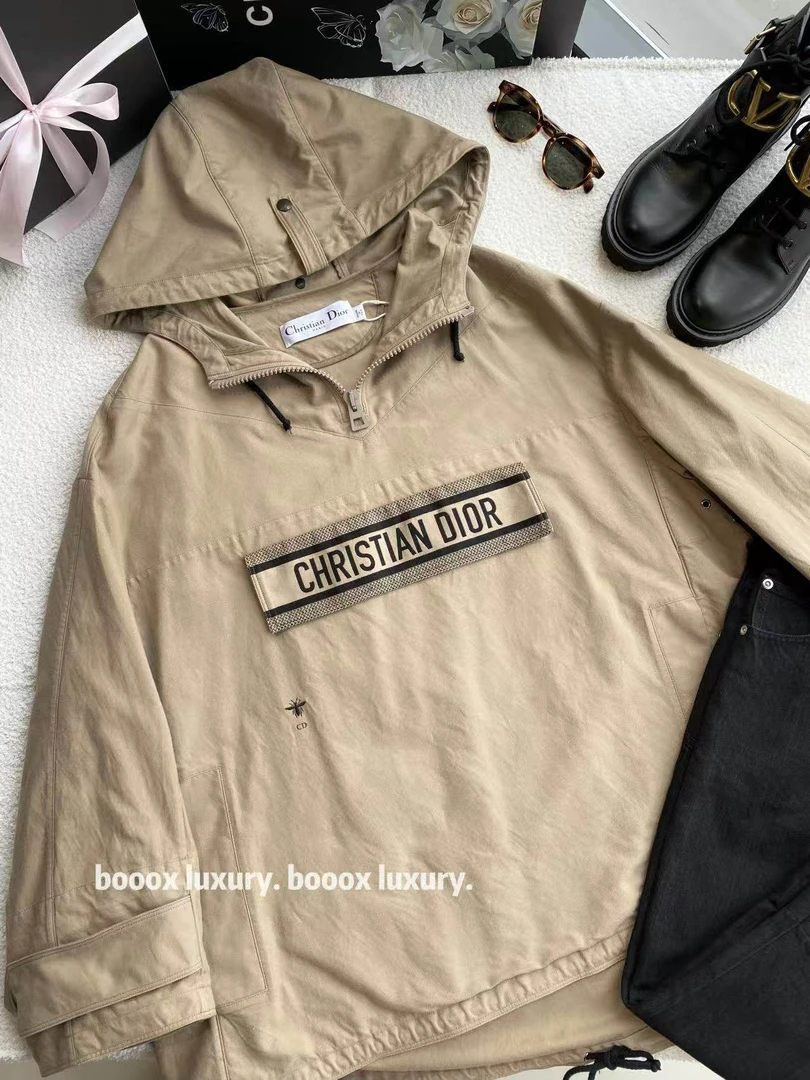95新 DIOR/迪奥 AA3519 棉 卡其色标语logo冲锋衣 S码
