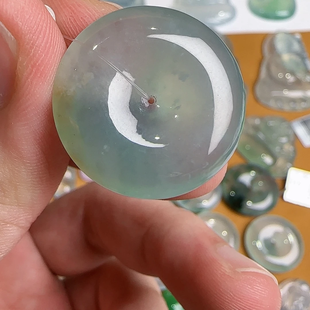 翡翠未镶嵌颈饰