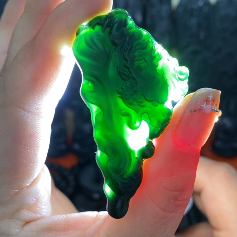 【闪购商品】未镶嵌蛇纹石玉颈饰