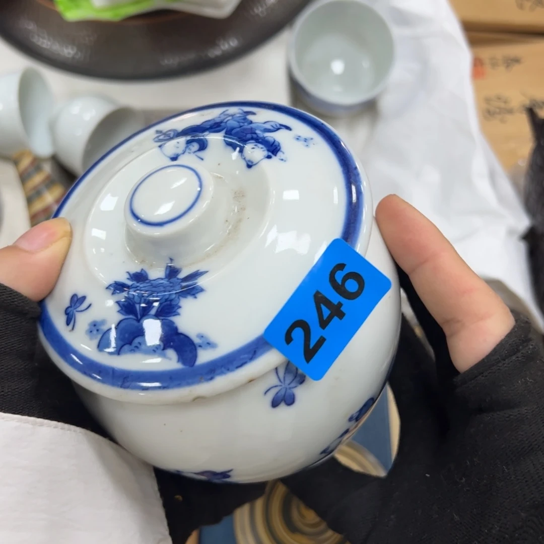 碗秋**美 哈哈哈哈哈哈哈哈哈哈