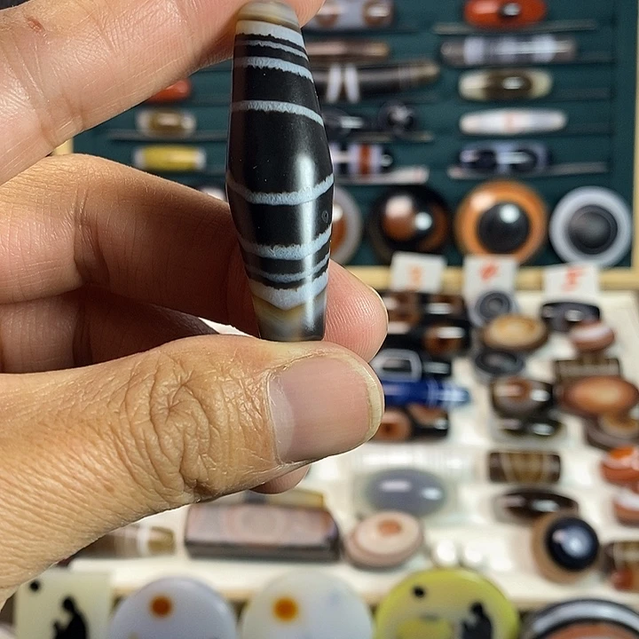 未镶嵌颈饰玛瑙/玉髓