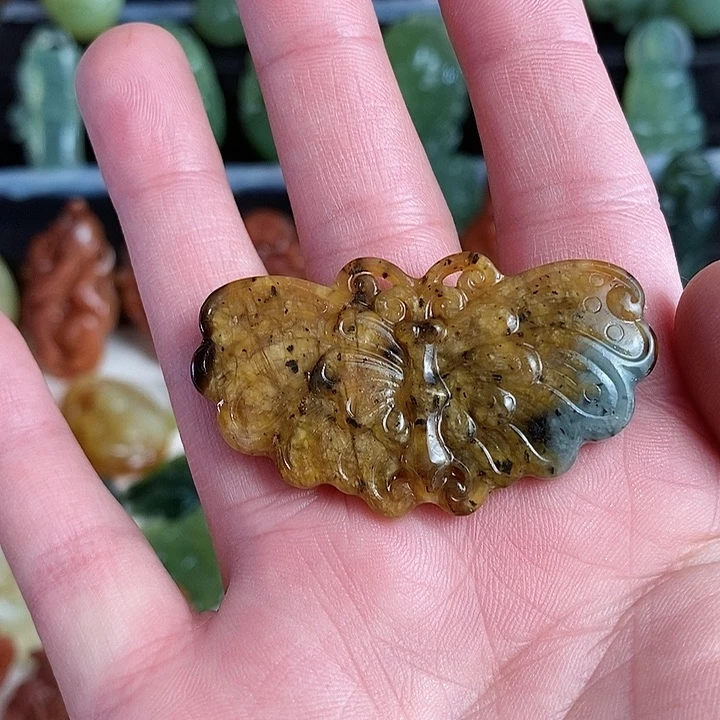 未镶嵌蛇纹石玉颈饰