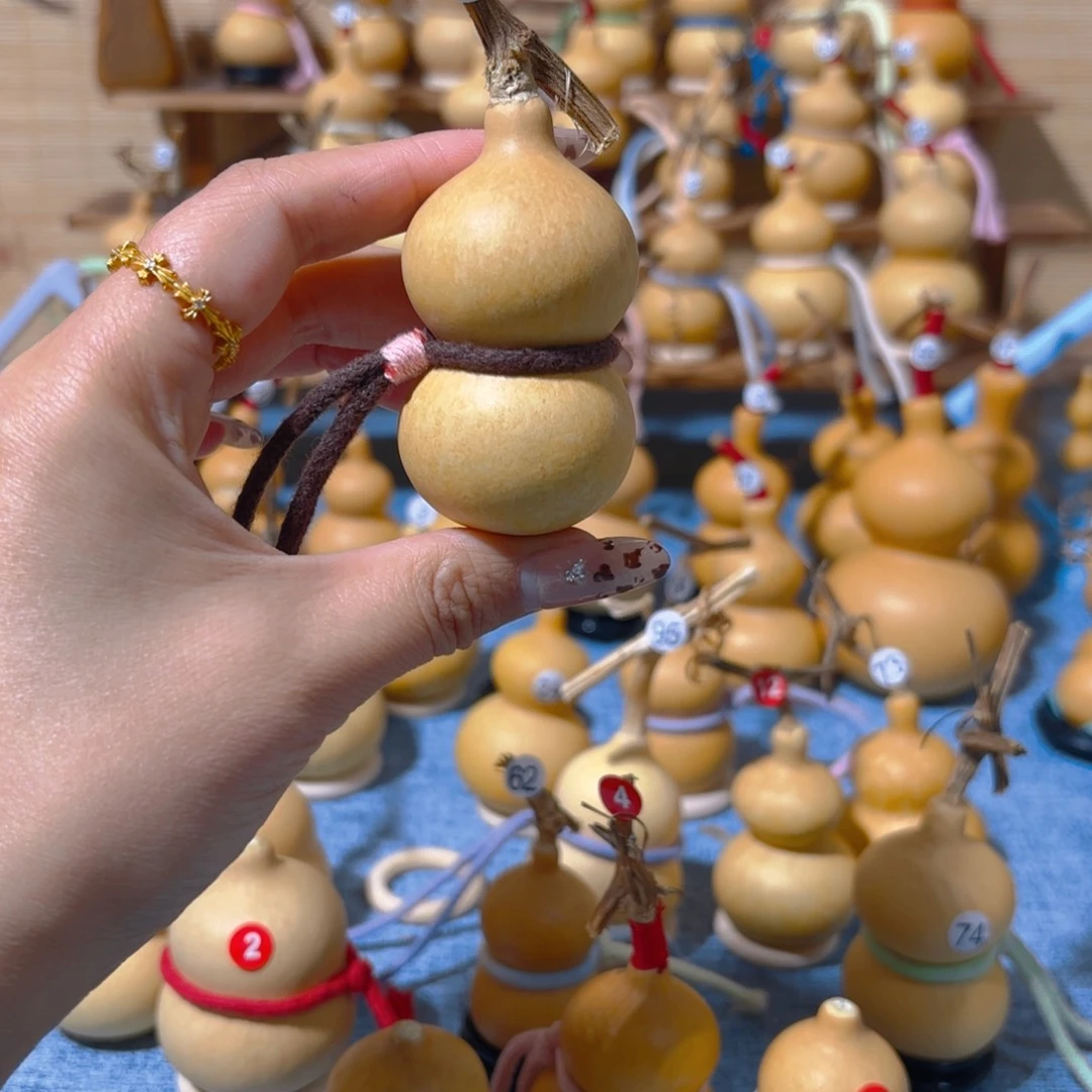 笑****葫芦一物一拍不保龙头