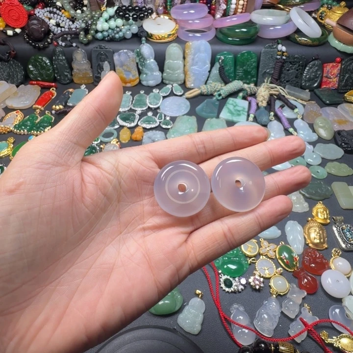 甲***虫未镶嵌颈饰玛瑙/玉髓紫平安扣吊坠
