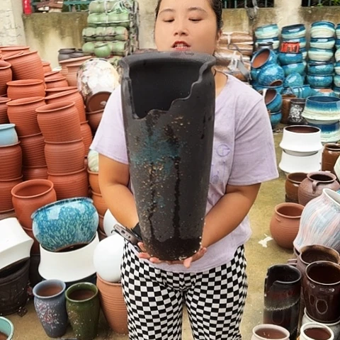 口20高45瑕疵一个盆子。