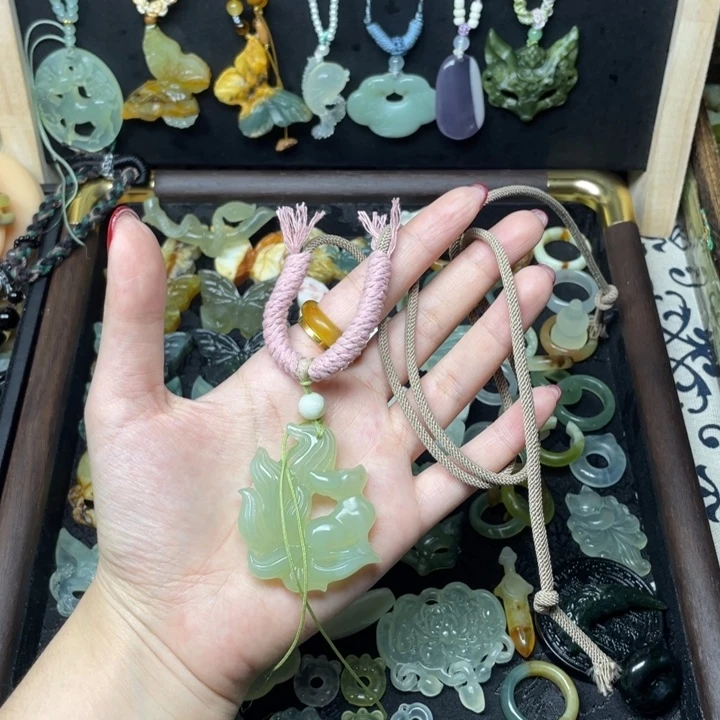 蛇纹石玉未镶嵌颈饰福利