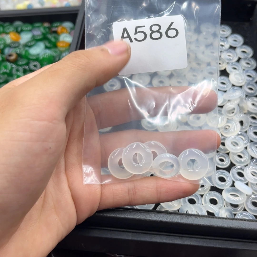 红***士玛瑙/玉髓合金颈饰