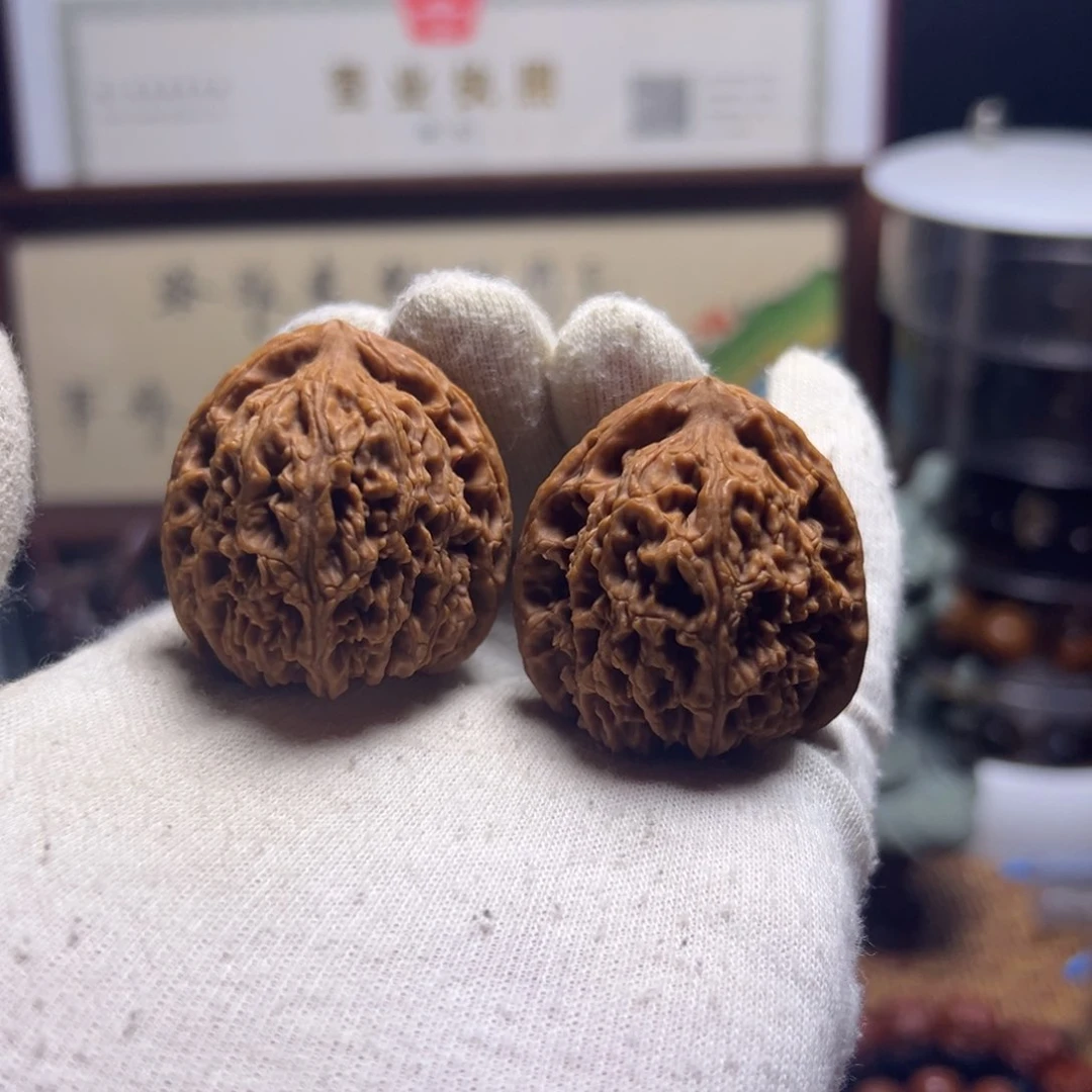 文玩核桃把件逐鹿南疆